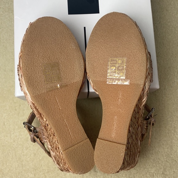NEVER WORN Dolce Vita wedges - Picture 5 of 5